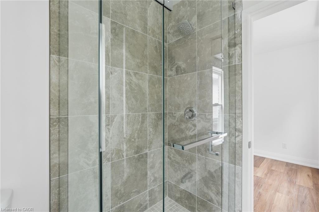 3-4876 Simcoe Street Property Photo 16