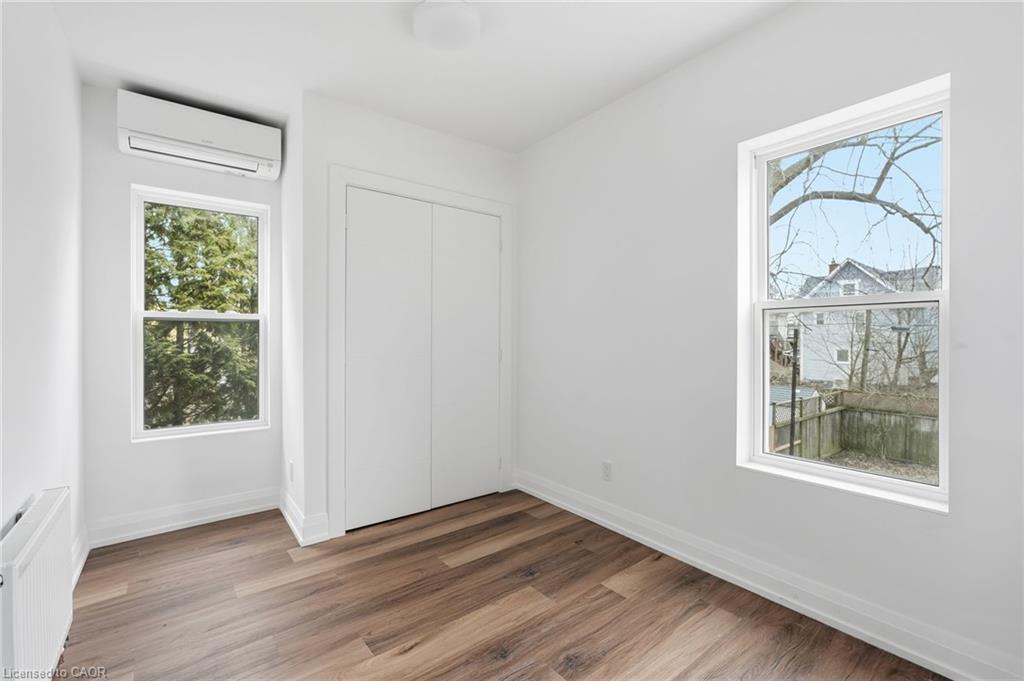3-4876 Simcoe Street Property Photo 17
