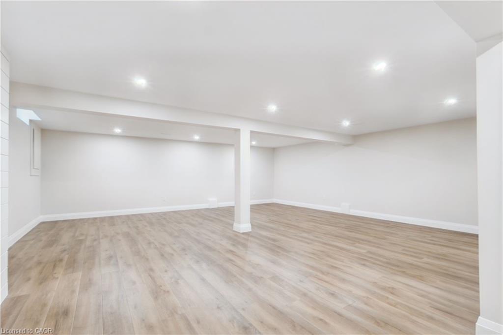 1414 Dewbourne Crescent Property Photo 26