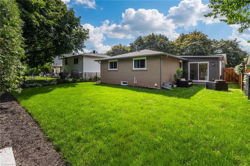 1414 Dewbourne Crescent Property Photo 41