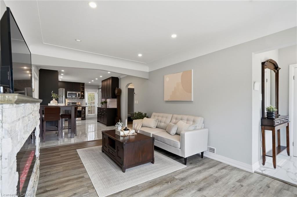 127 Tragina Avenue S Property Photo 8