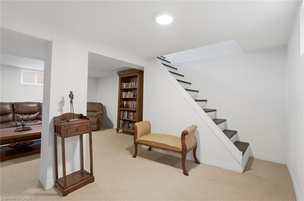 127 Tragina Avenue S Property Photo 20