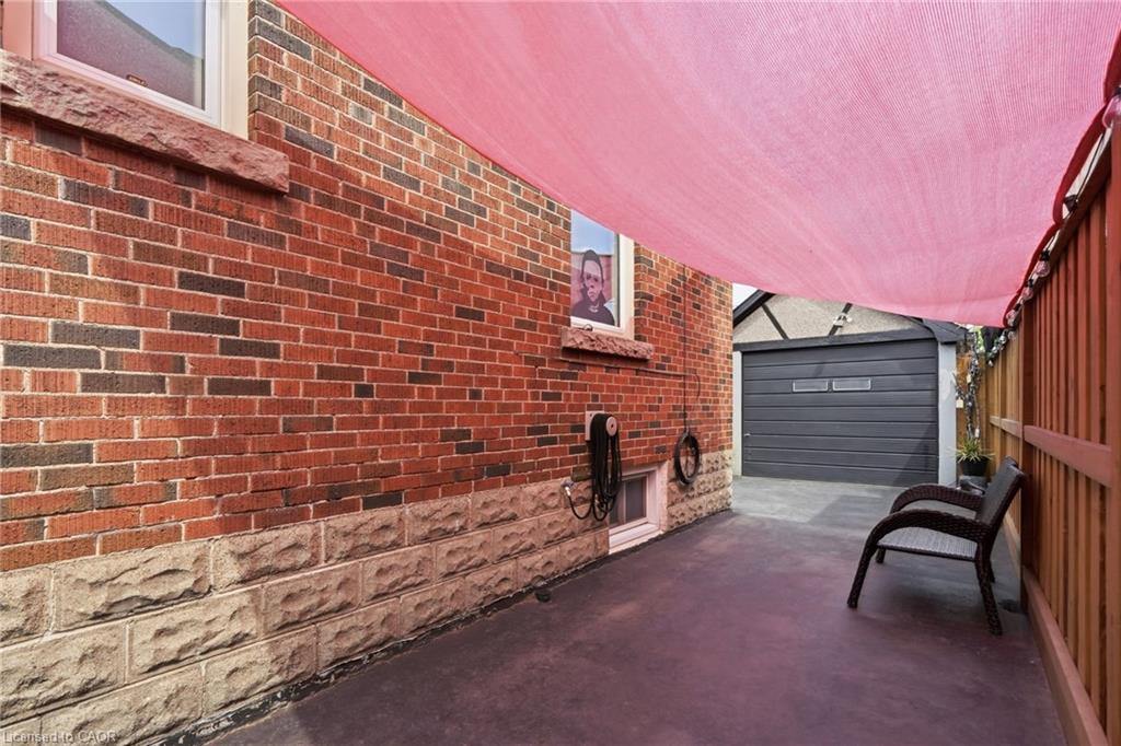 127 Tragina Avenue S Property Photo 32