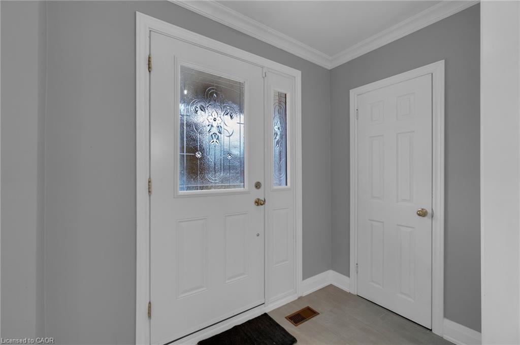197 Troy Street Property Photo 5