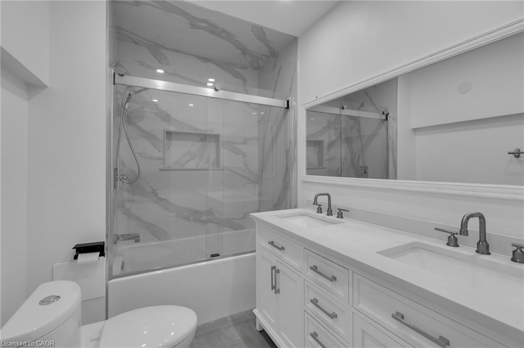 197 Troy Street Property Photo 22