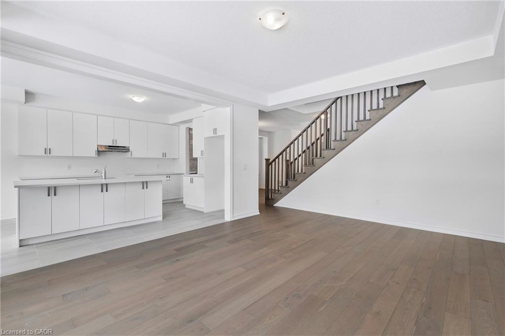 8 Daisy Street Property Photo 17