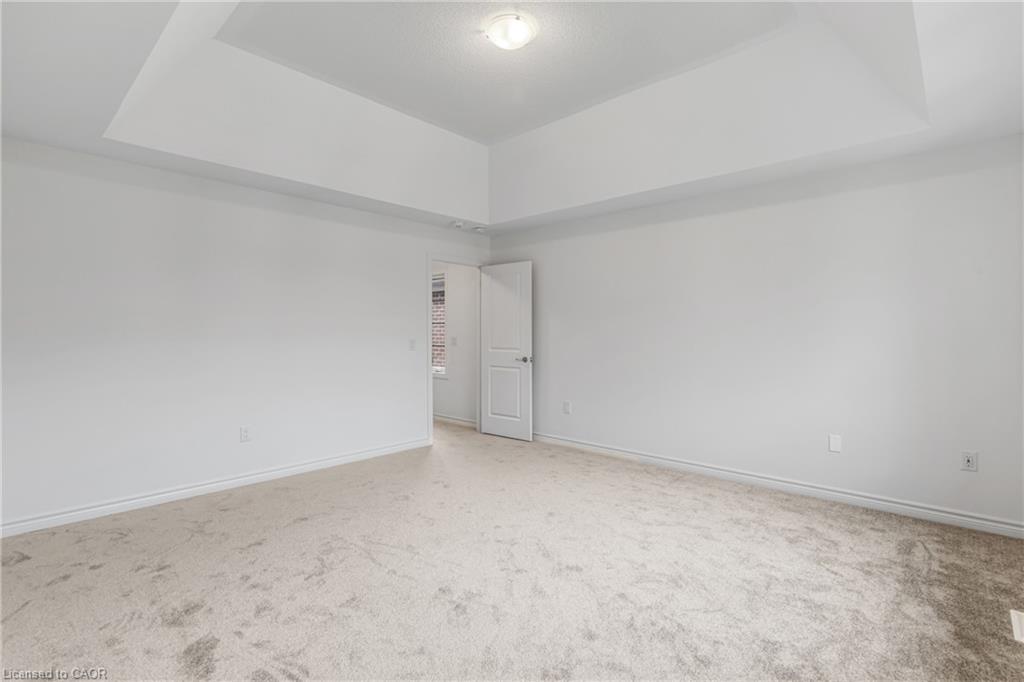 8 Daisy Street Property Photo 35