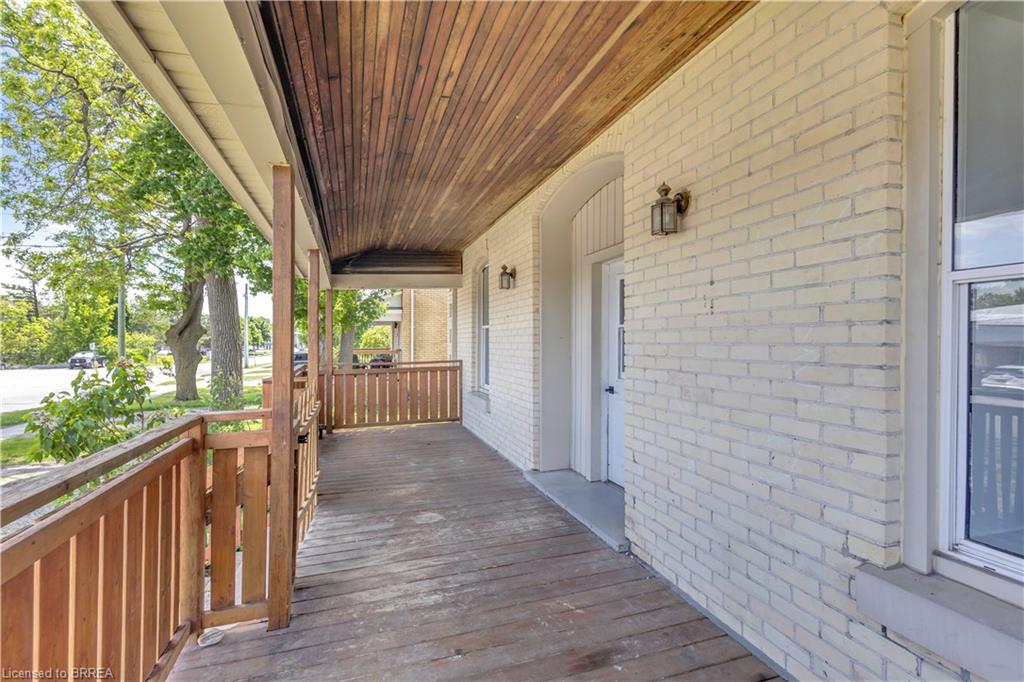 34 Young Street Property Photo 5