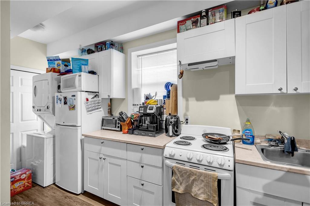 34 Young Street Property Photo 25