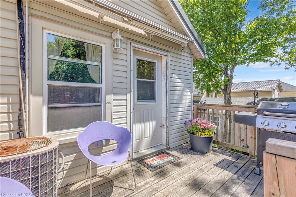 34 Young Street Property Photo 29