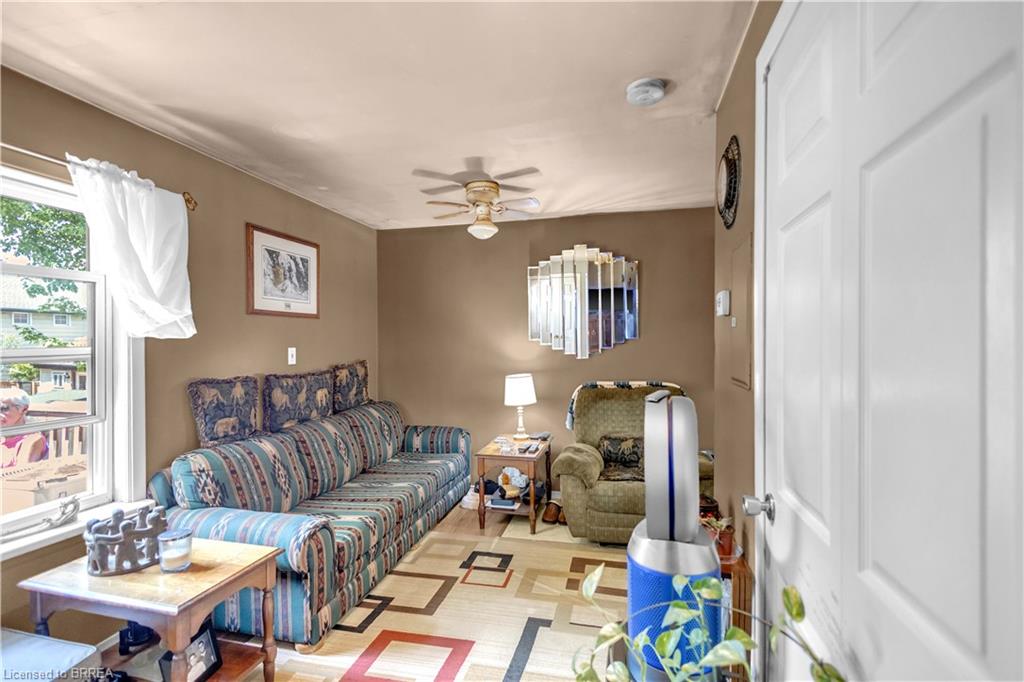 34 Young Street Property Photo 31