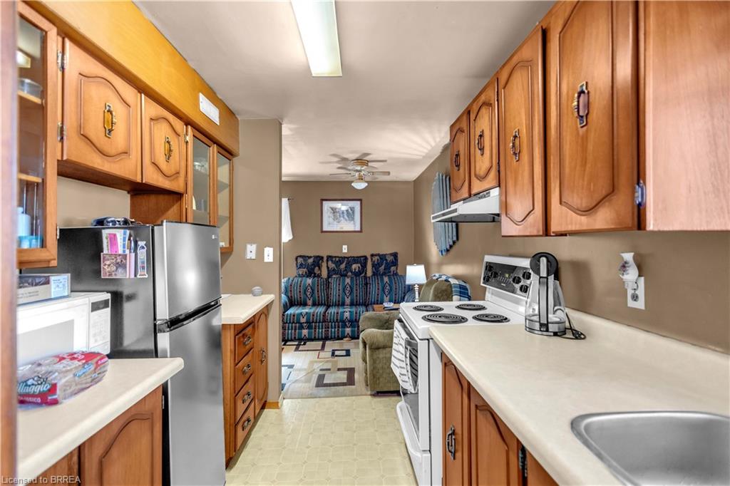 34 Young Street Property Photo 34