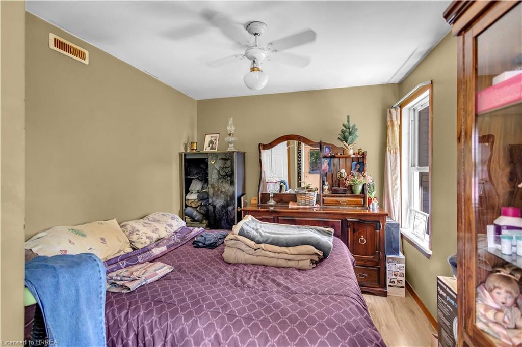 34 Young Street Property Photo 36