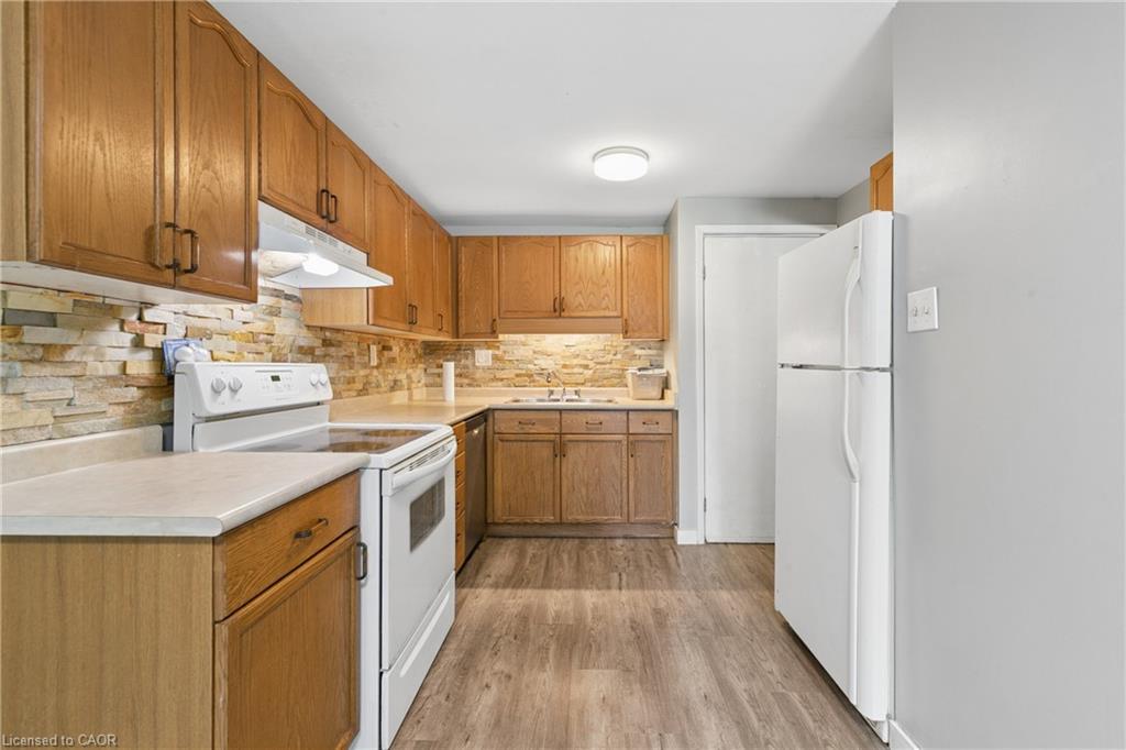 74 Helene Crescent Property Photo 10