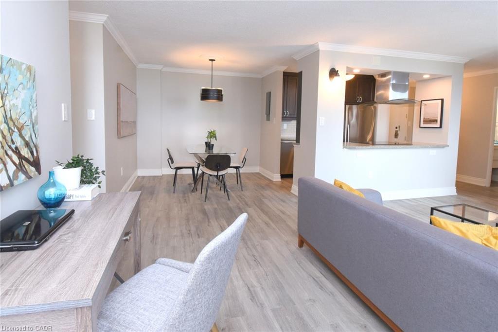 702-222 Jackson Street W Property Photo 6