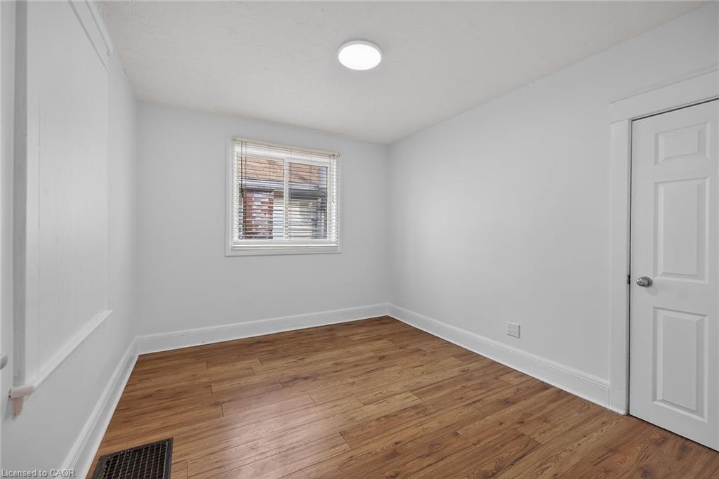 643 Upper Wellington Street Property Photo 10