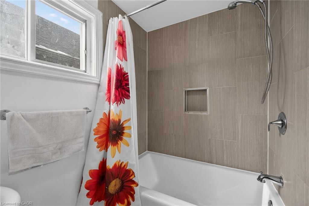 643 Upper Wellington Street Property Photo 18