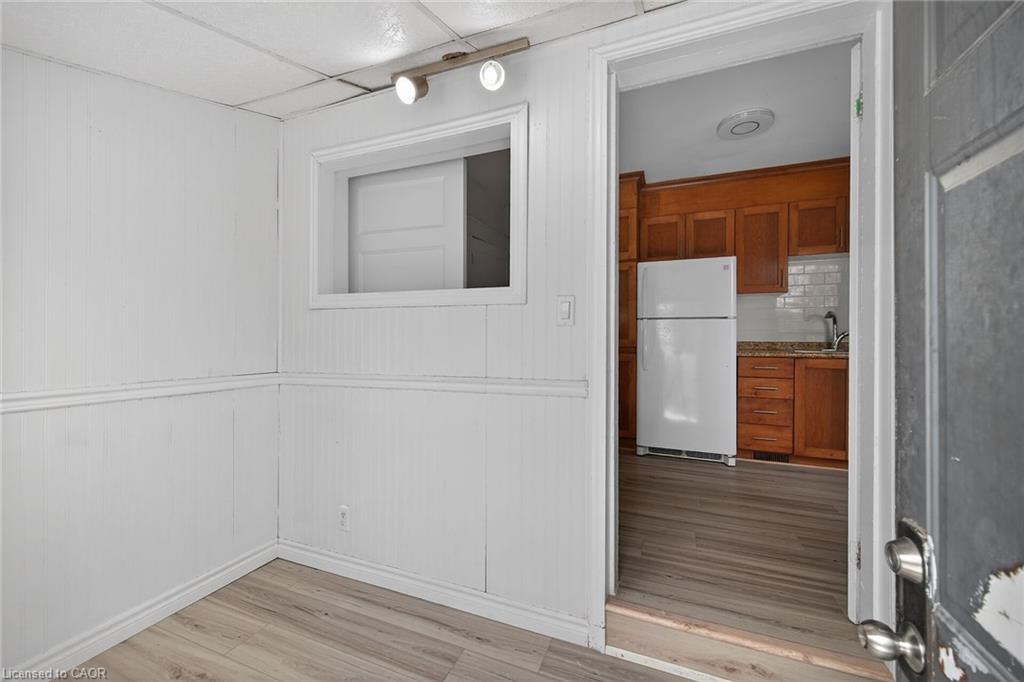 643 Upper Wellington Street Property Photo 20