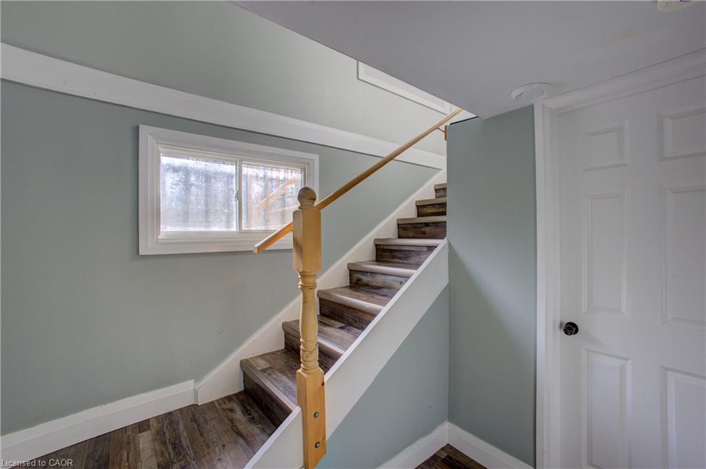 2 Browns Lane Property Photo 25