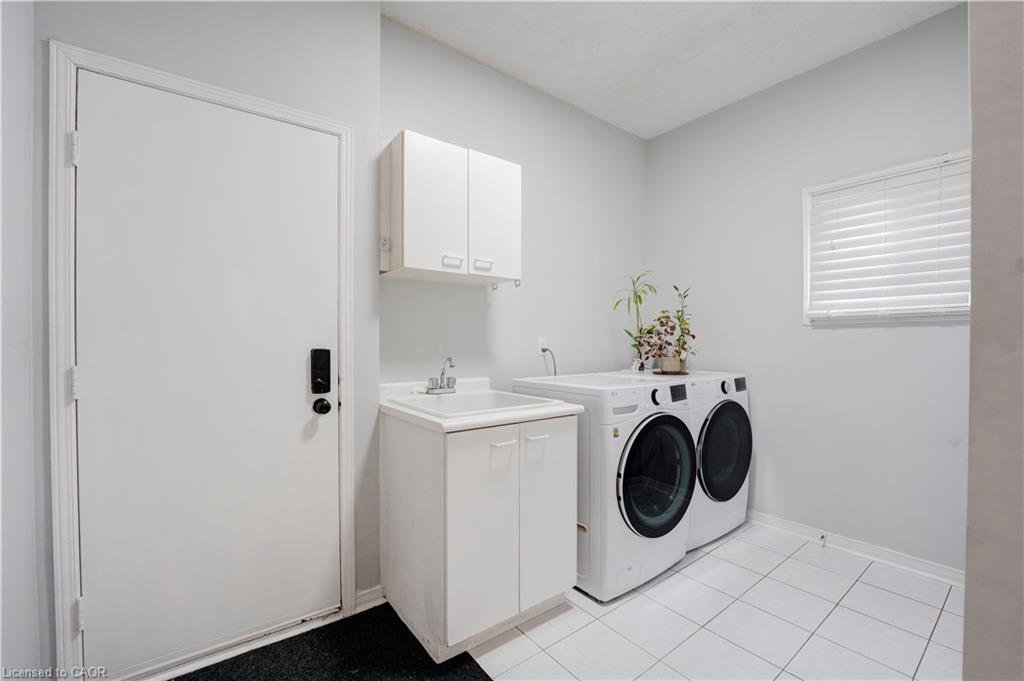 36 Devonsleigh Boulevard Property Photo 15