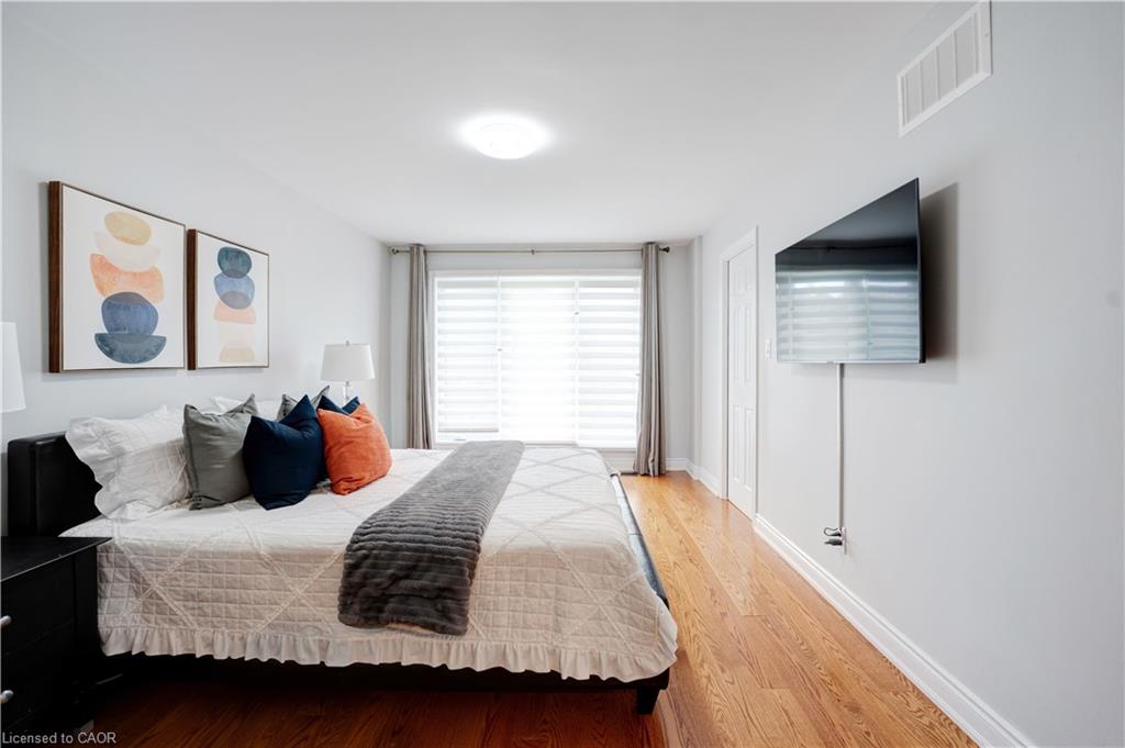 36 Devonsleigh Boulevard Property Photo 26
