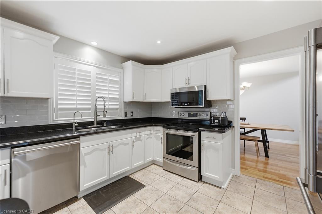 11 Maynard Street Property Photo 11