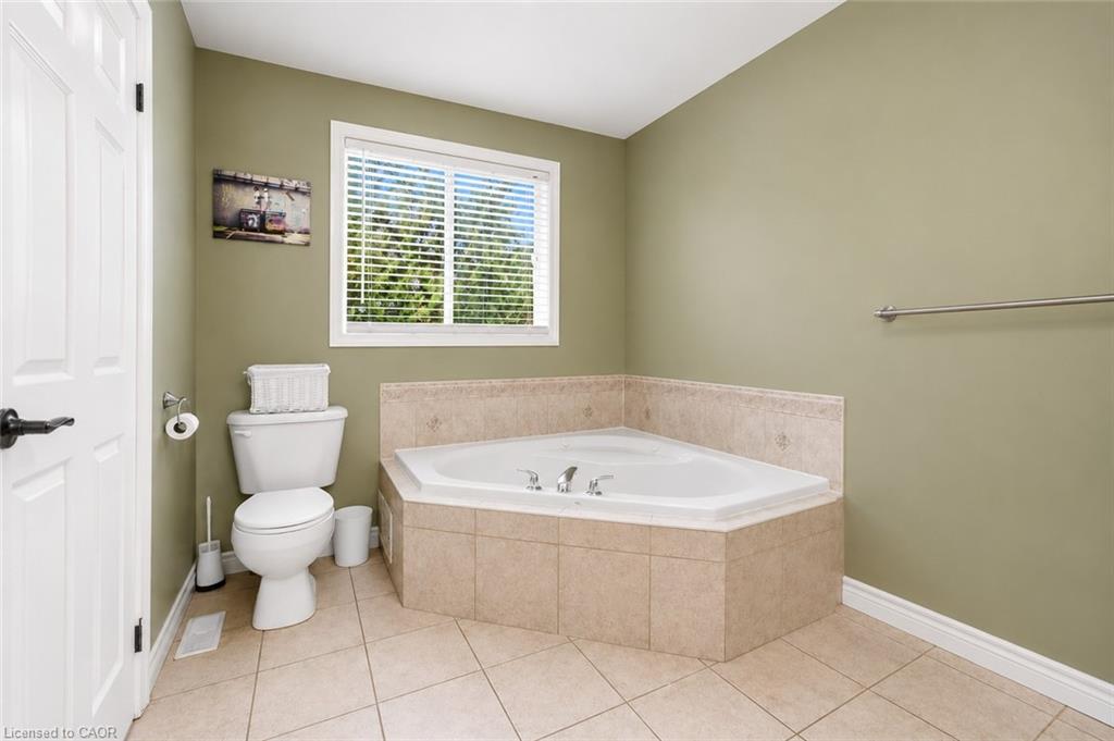 11 Maynard Street Property Photo 25