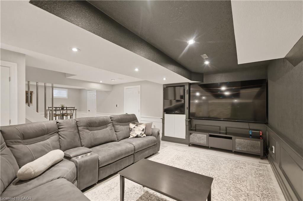 11 Maynard Street Property Photo 32