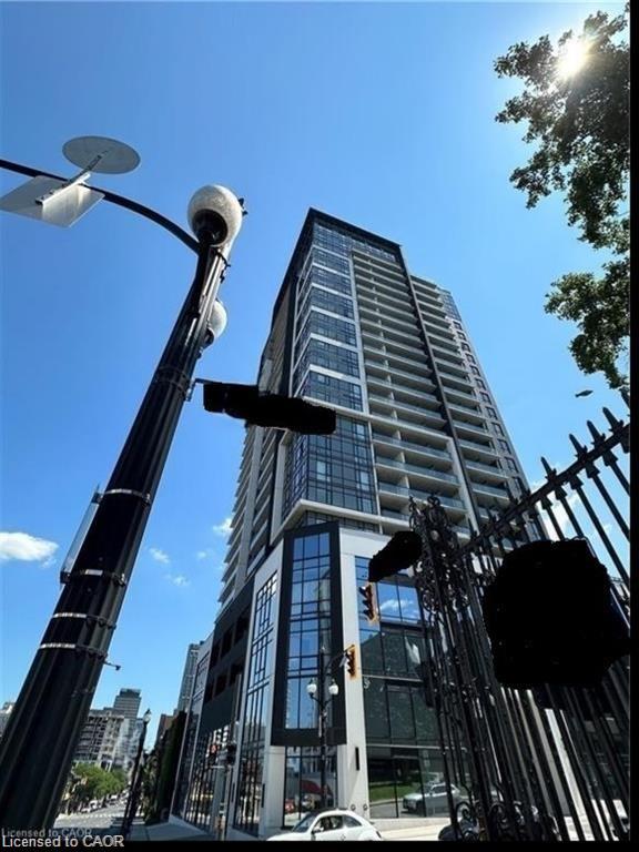 1501-15 Queen Street S Property Photo 1