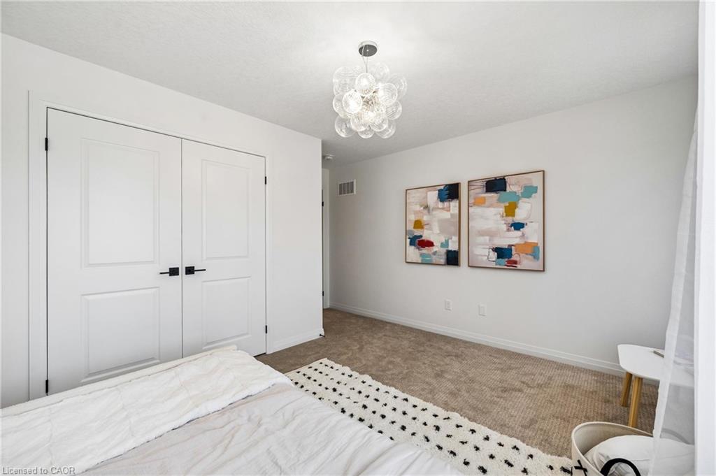 1681 Dunkirk Avenue Property Photo 23