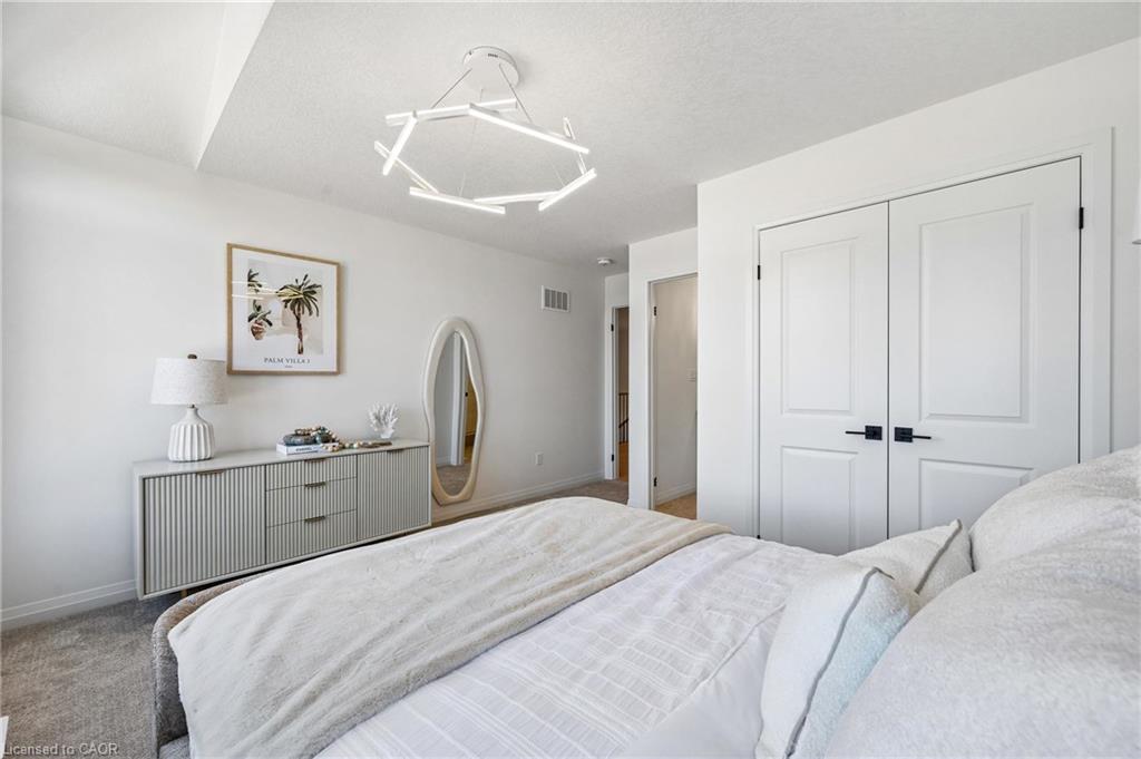 1681 Dunkirk Avenue Property Photo 25