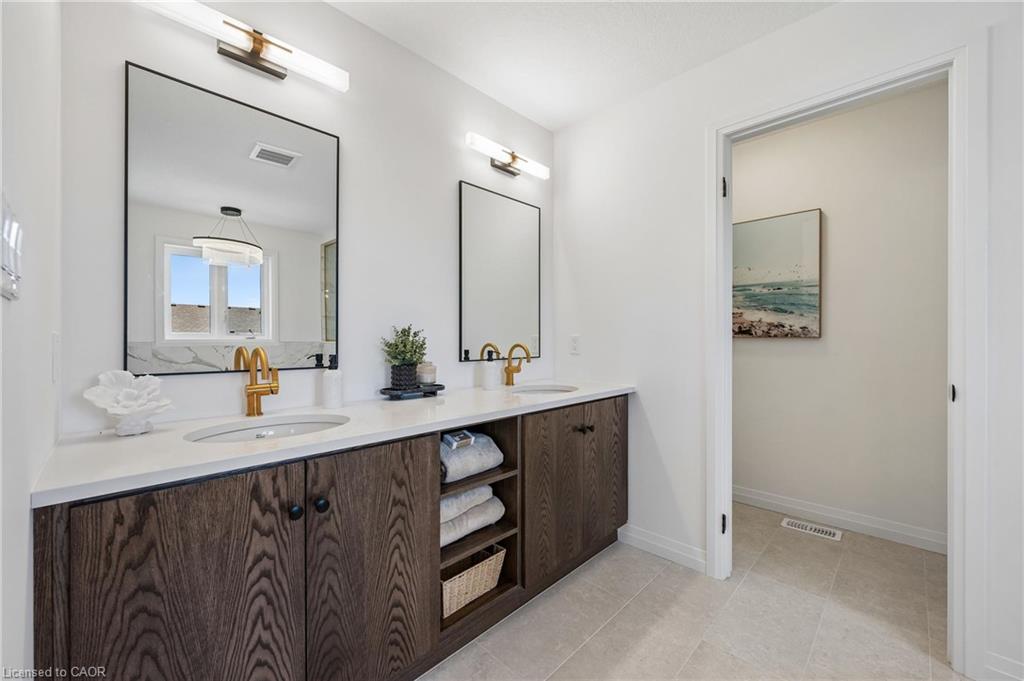1681 Dunkirk Avenue Property Photo 29