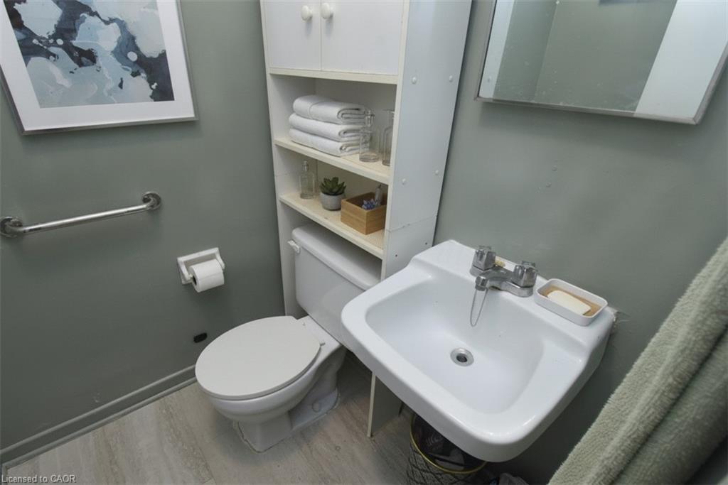 41-1190 Upper Ottawa Street Property Photo 8