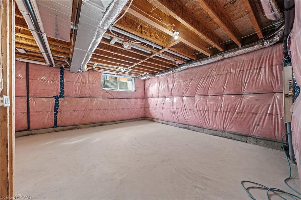 23-675 Victoria Road N Property Photo 42