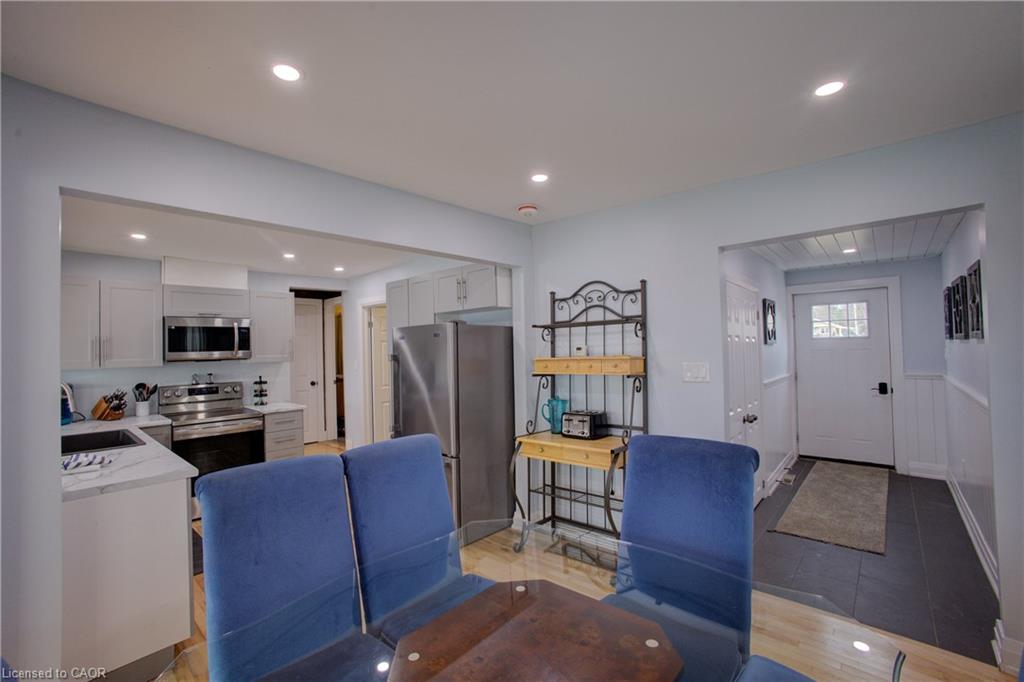 4 Browns Lane Property Photo 15