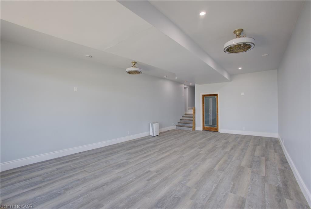 4 Browns Lane Property Photo 29