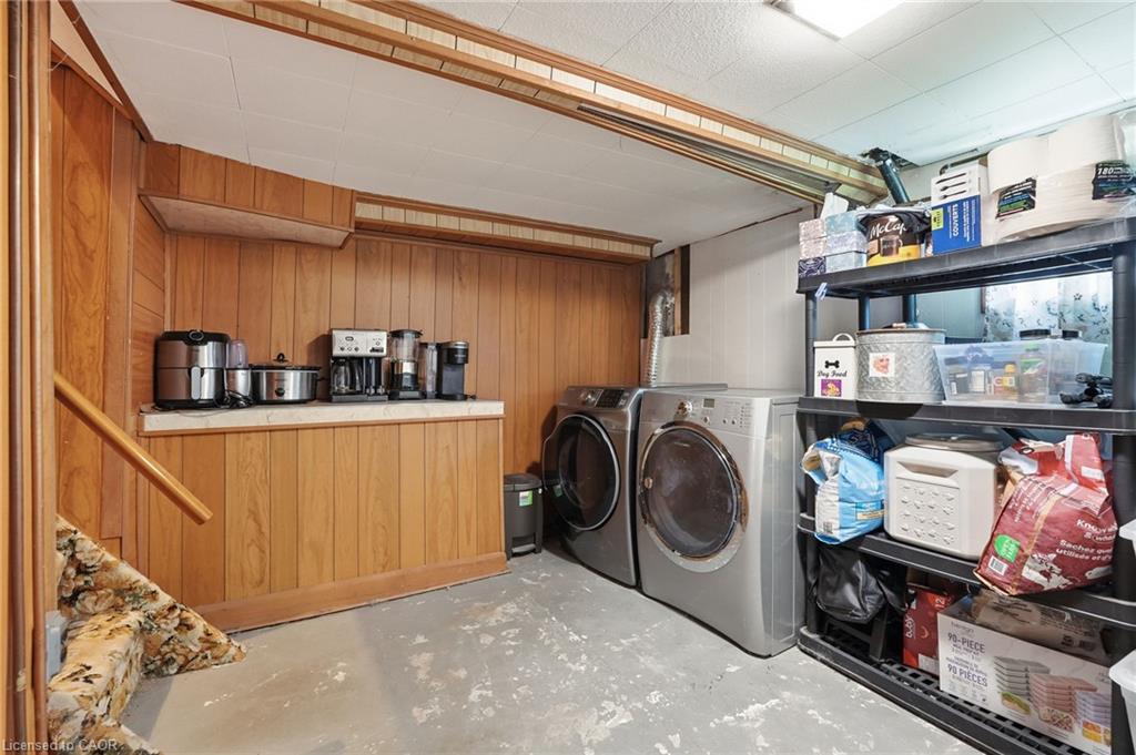 96 Huxley Avenue S Property Photo 37