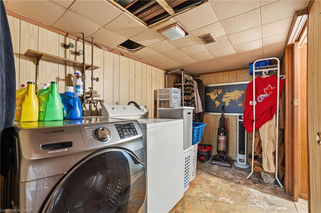 96 Huxley Avenue S Property Photo 38