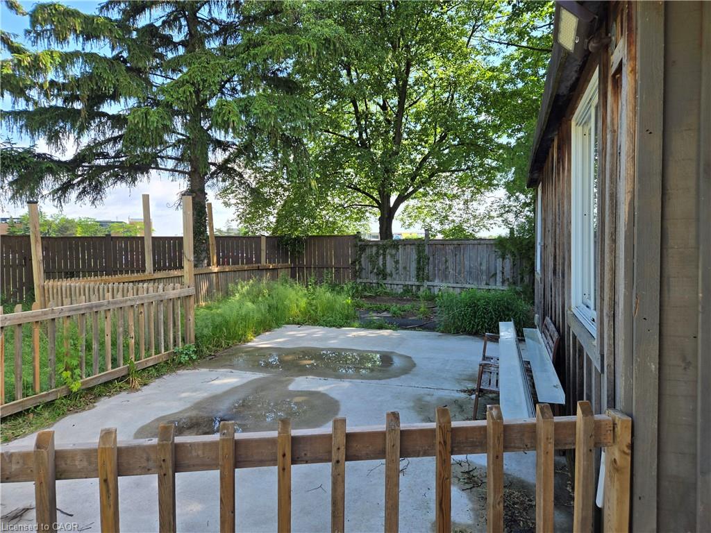 17 Carmen Avenue Property Photo 5