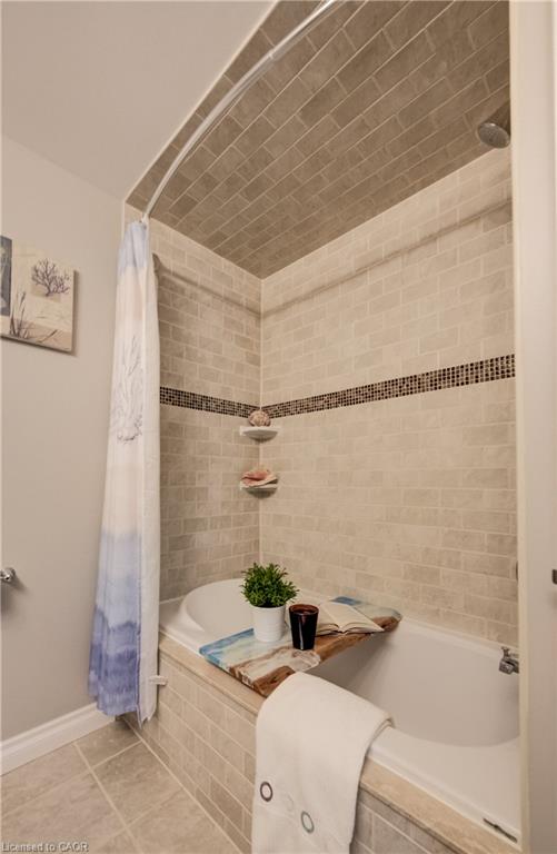 5 Danube Drive Property Photo 19