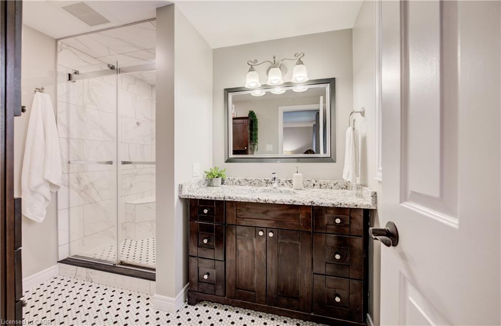 5 Danube Drive Property Photo 25