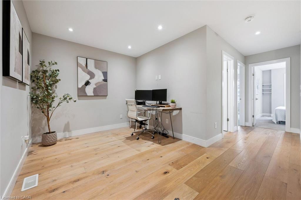 83-60 Arkell Road Property Photo 17
