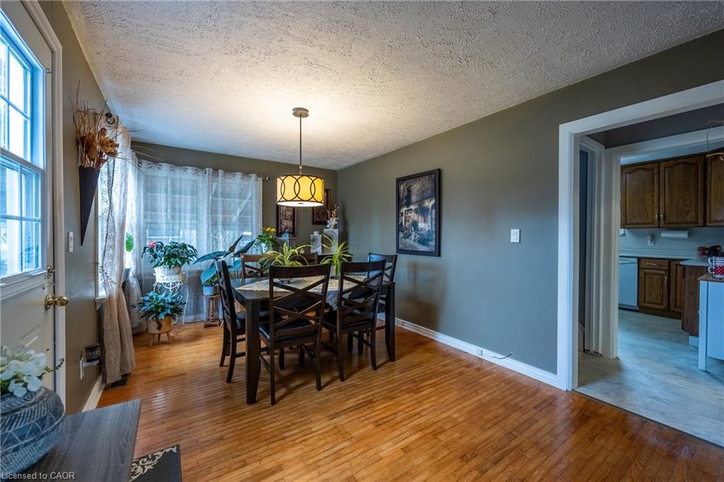 23 Pine Street Property Photo 9