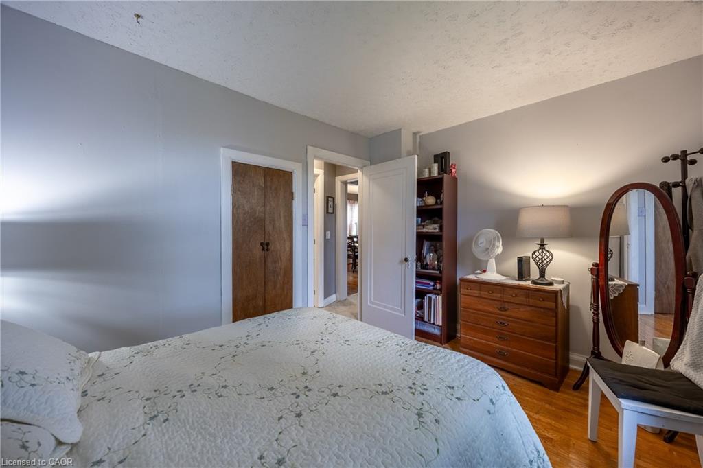 23 Pine Street Property Photo 12