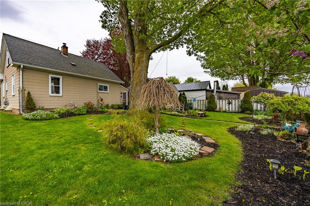 23 Pine Street Property Photo 19