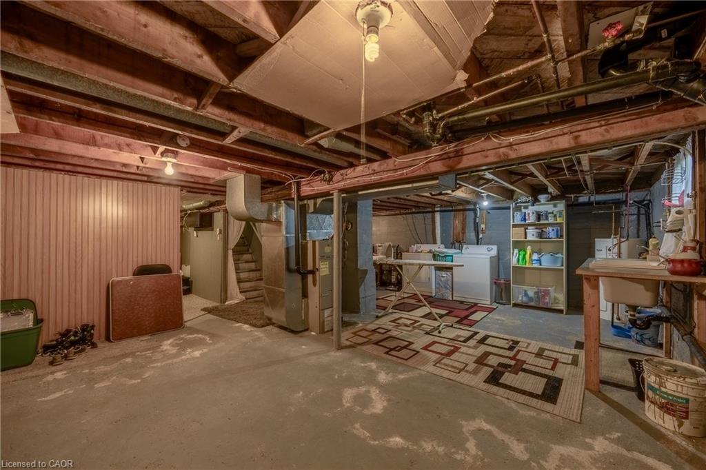 23 Pine Street Property Photo 26