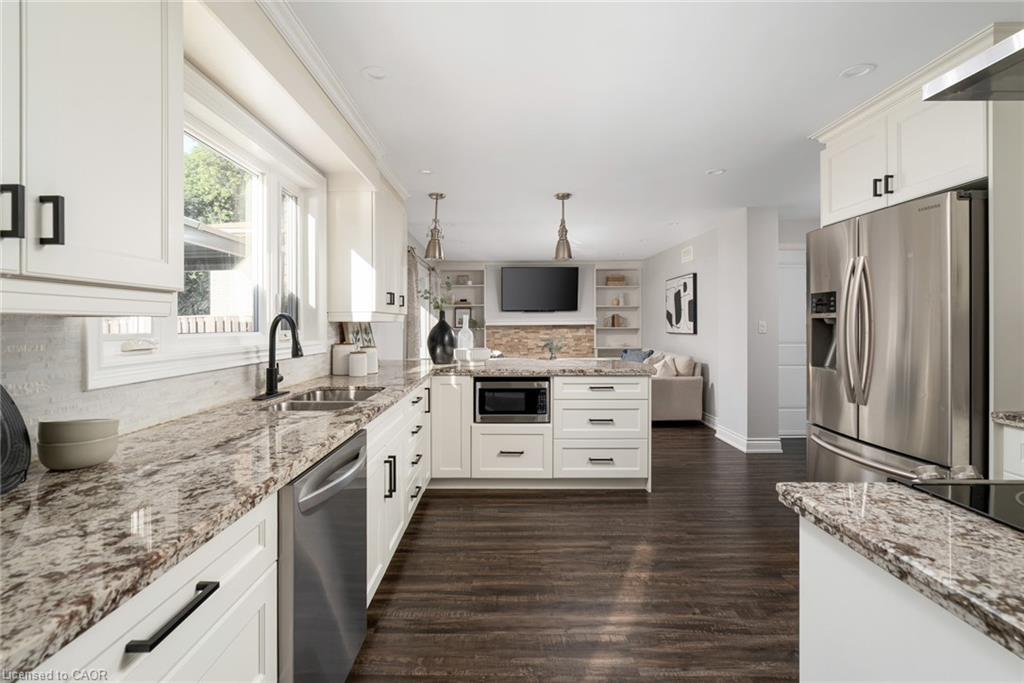 20 San Marino Crescent Property Photo 11
