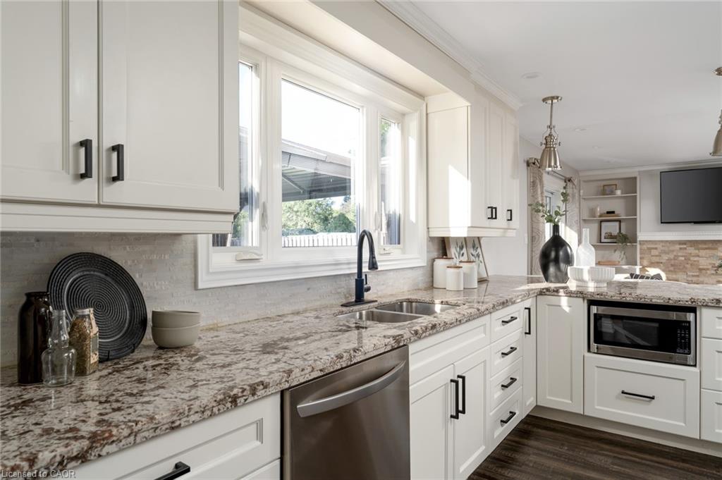 20 San Marino Crescent Property Photo 12