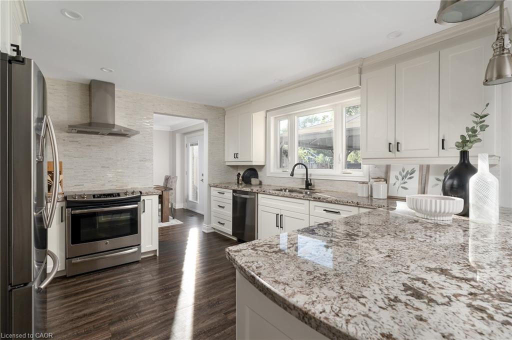 20 San Marino Crescent Property Photo 16