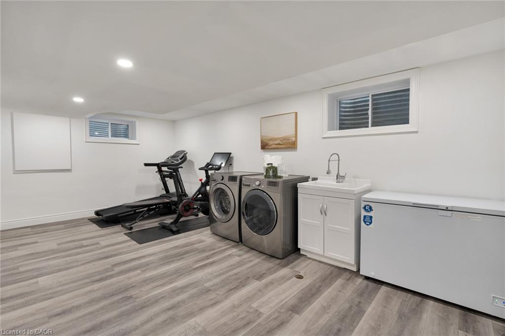 20 San Marino Crescent Property Photo 40